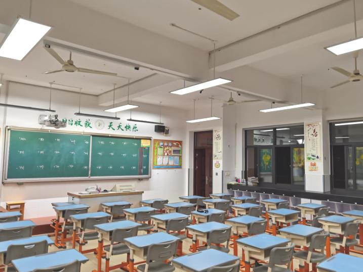 上海市教育照明項(xiàng)目.jpg 上海市教育照明項(xiàng)目.jpg